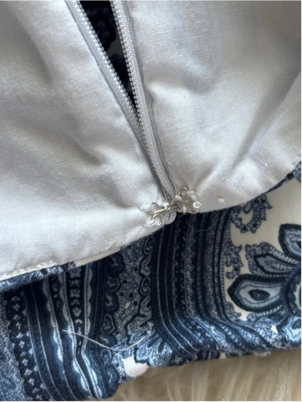 Focus 2000s 90s vintage paisley mini skirt